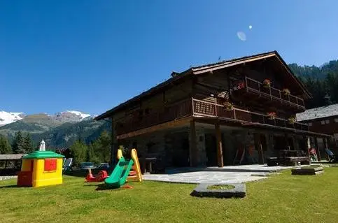 Hotel Bellevue Champoluc 