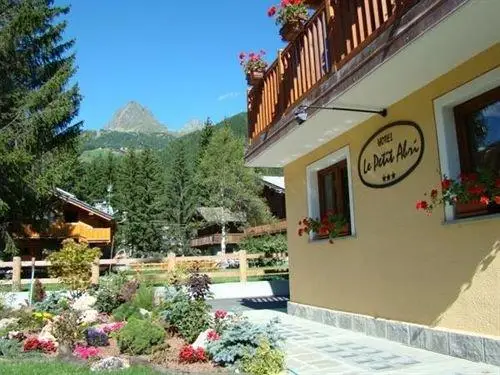 Hotel Le Petit Abri 