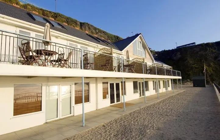 Tolcarne Beach Apartments 