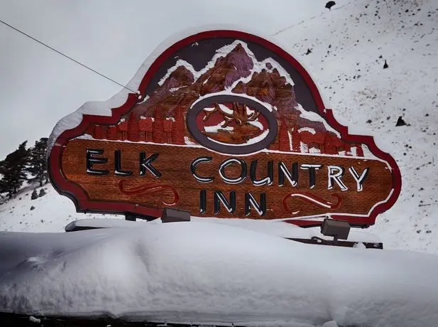 Elk Country Inn 