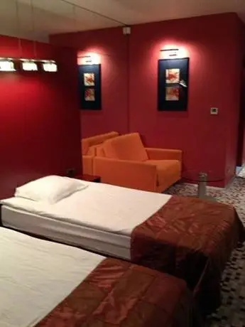 Mirena Hotel 