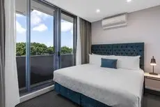 Meriton Suites Waterloo 