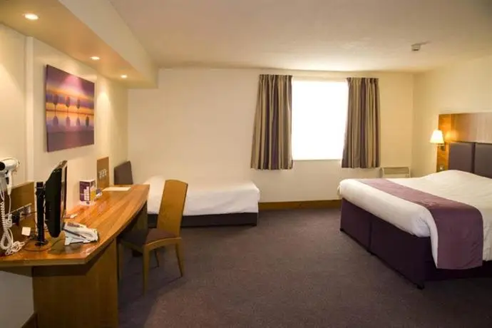 Premier Inn Aberdeen City Centre