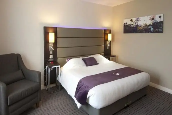 Premier Inn Sheffield City Centre - Angel St