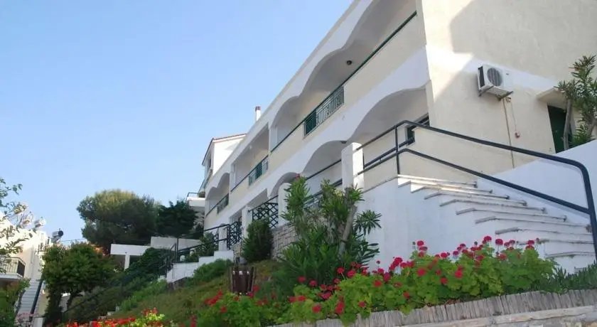 Anthemis Hotel Apartments 