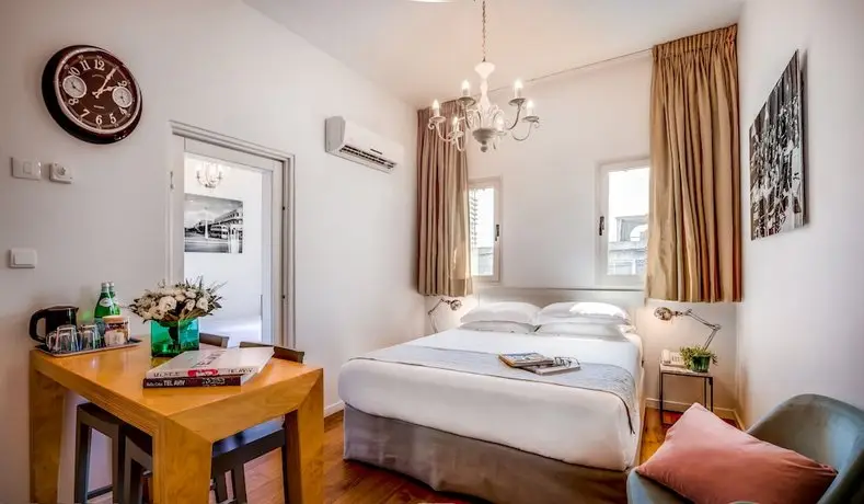 Dizengoff Suites 