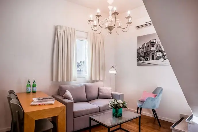 Dizengoff Suites 