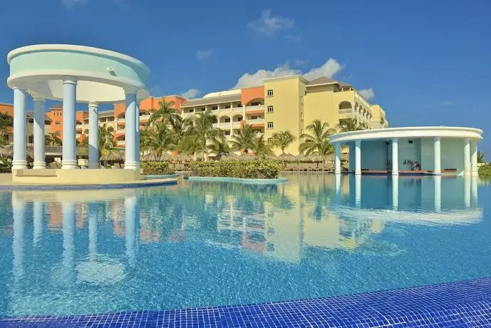 Iberostar Rose Hall Suites