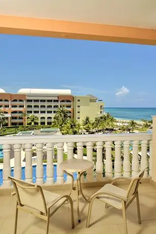 Iberostar Rose Hall Suites 