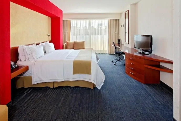 Holiday Inn Express Guadalajara Expo