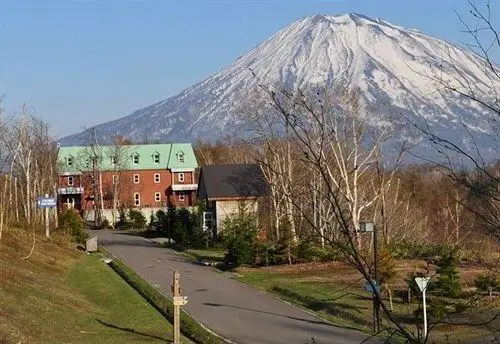 Niseko Freedom Inn 