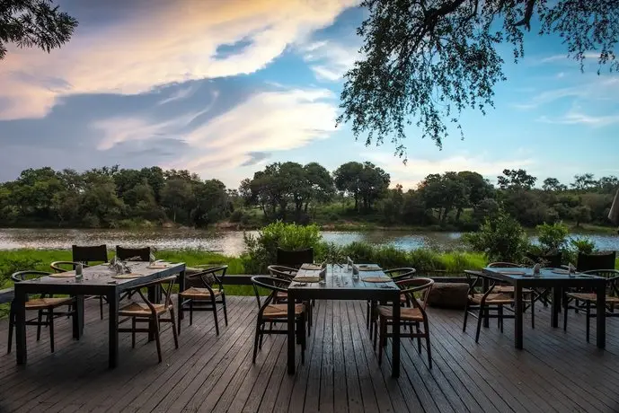 Simbavati River Lodge 