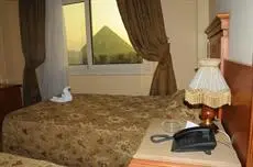 Tiba Pyramids Hotel 