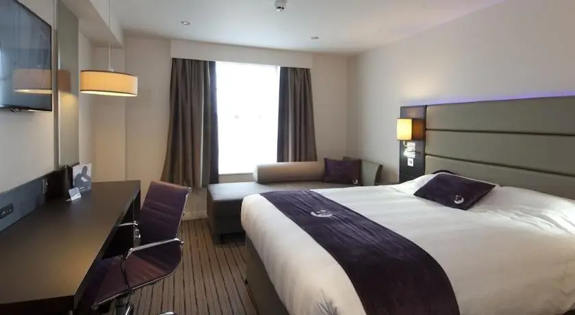 Premier Inn Birmingham Broad Street Brindley Place Hotel 