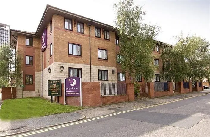 Premier Inn Birmingham Broad Street Brindley Place Hotel 