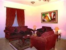 Al Sadd Suites Hotel 