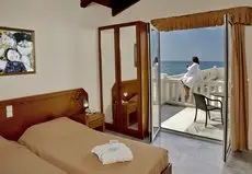 Jo-An Beach Hotel 