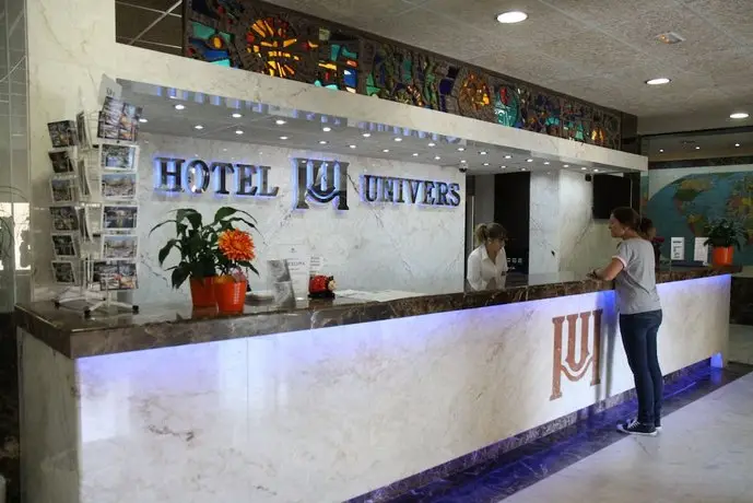 Hotel Univers Roses