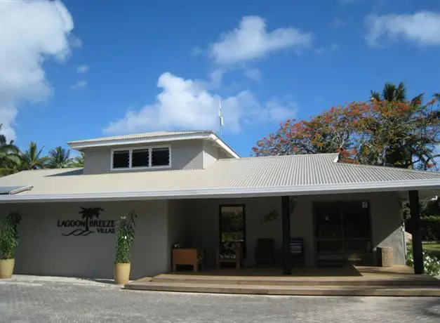 Lagoon Breeze Villas 