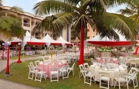 Ramada Resort Accra Coco Beach by Wyndham 