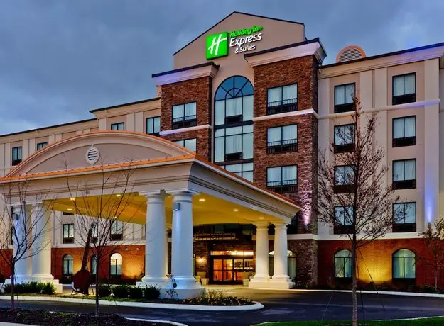 Holiday Inn Express Nashville-Opryland 