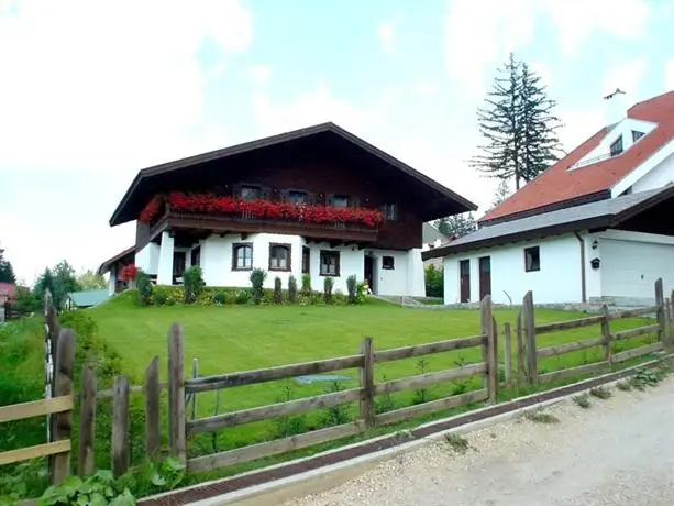 Drachenhaus Poiana Brasov 