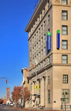 Holiday Inn Express Baltimore-Downtown 