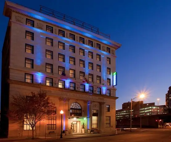 Holiday Inn Express Baltimore-Downtown 