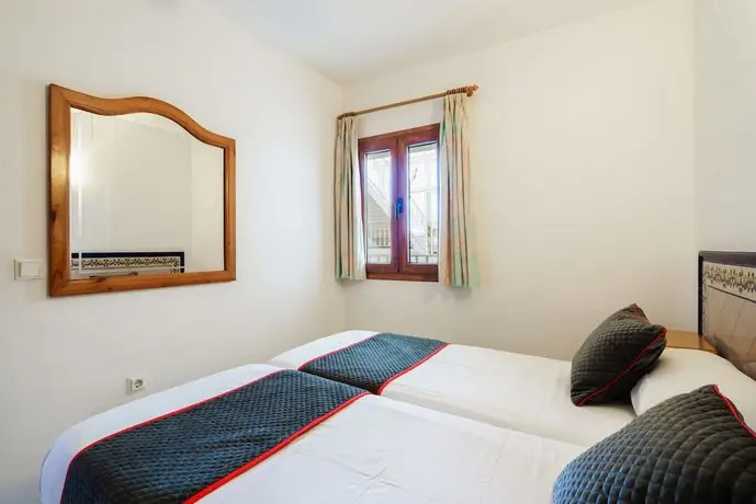 Apartamentos Pepe Mesa 