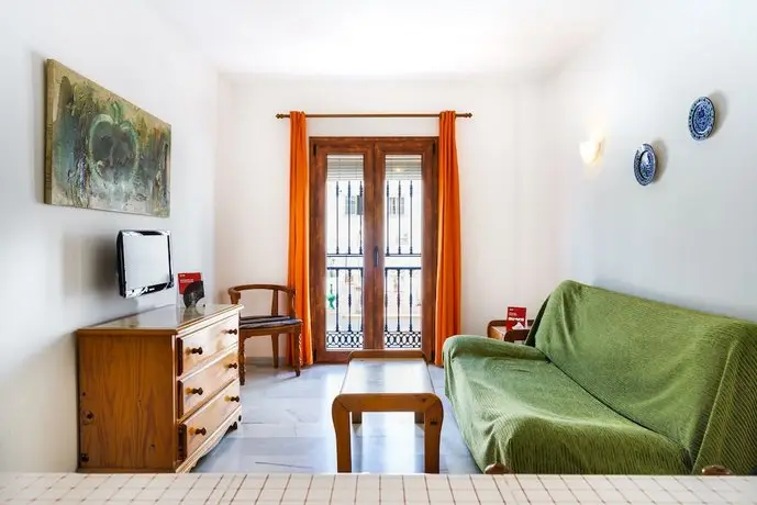 Apartamentos Pepe Mesa 