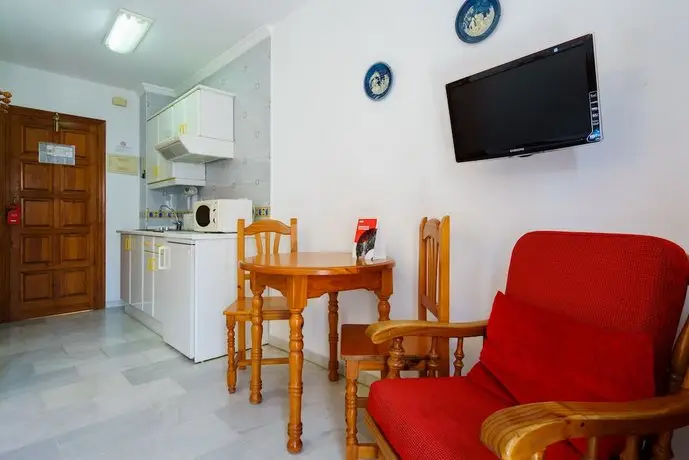 Apartamentos Pepe Mesa 