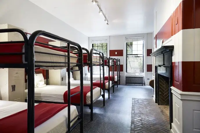 Chicago Getaway Hostel 