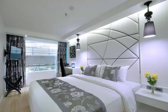 Sukhumvit Suites Hotel 