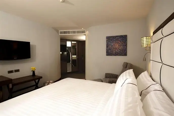 Sukhumvit Suites Hotel 