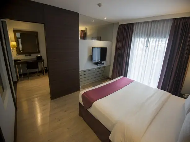 Sukhumvit Suites Hotel 