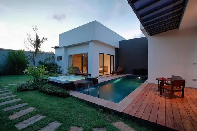 Seastone Private Pool Villas