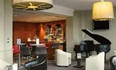 LE H - Hotel & Restaurant 