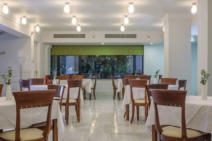 Avra City Hotel 