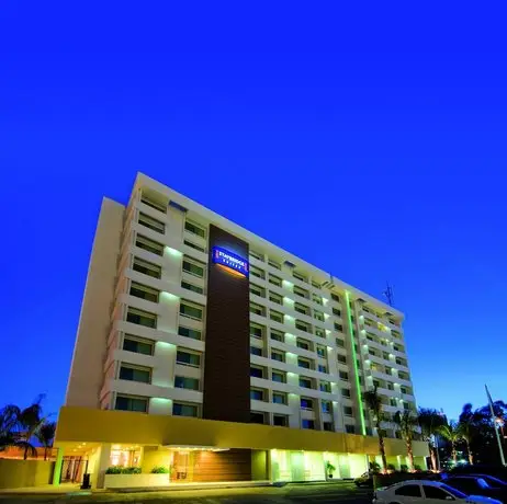 Staybridge Suites Guadalajara Expo