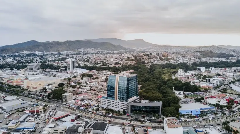 Courtyard by Marriott Guayaquil 