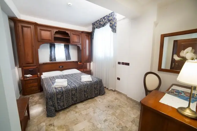 Hotel La Giara Cefalu 