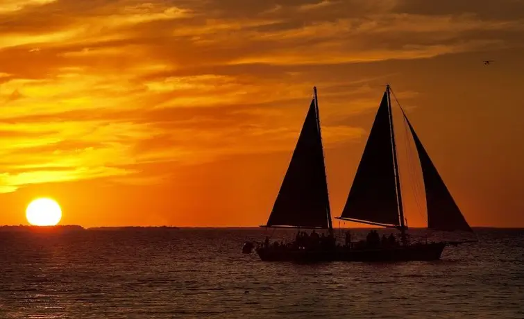 Sunset Key Cottages 