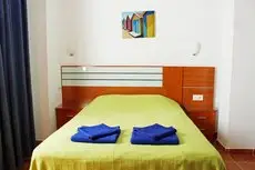 Apartamentos Nerjaluna 