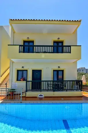 Aspri Petra Apartments 