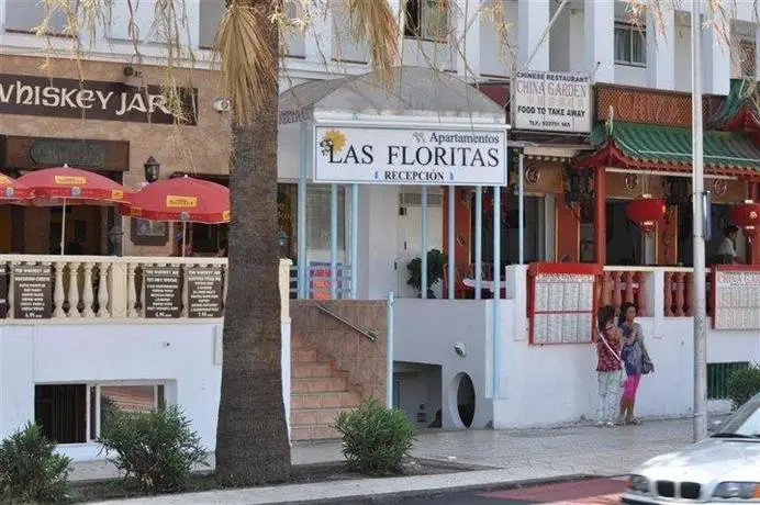 Las Floritas Apartments 