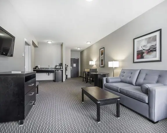 Comfort Suites Kelowna 