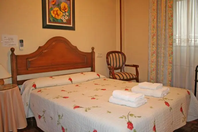 Hostal Acella 