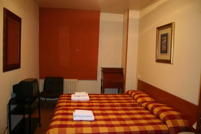 Hostal Acella 