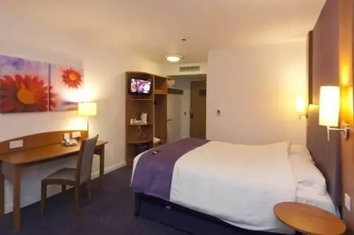 Premier Inn City South Cardiff 