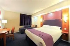 Premier Inn City South Cardiff 